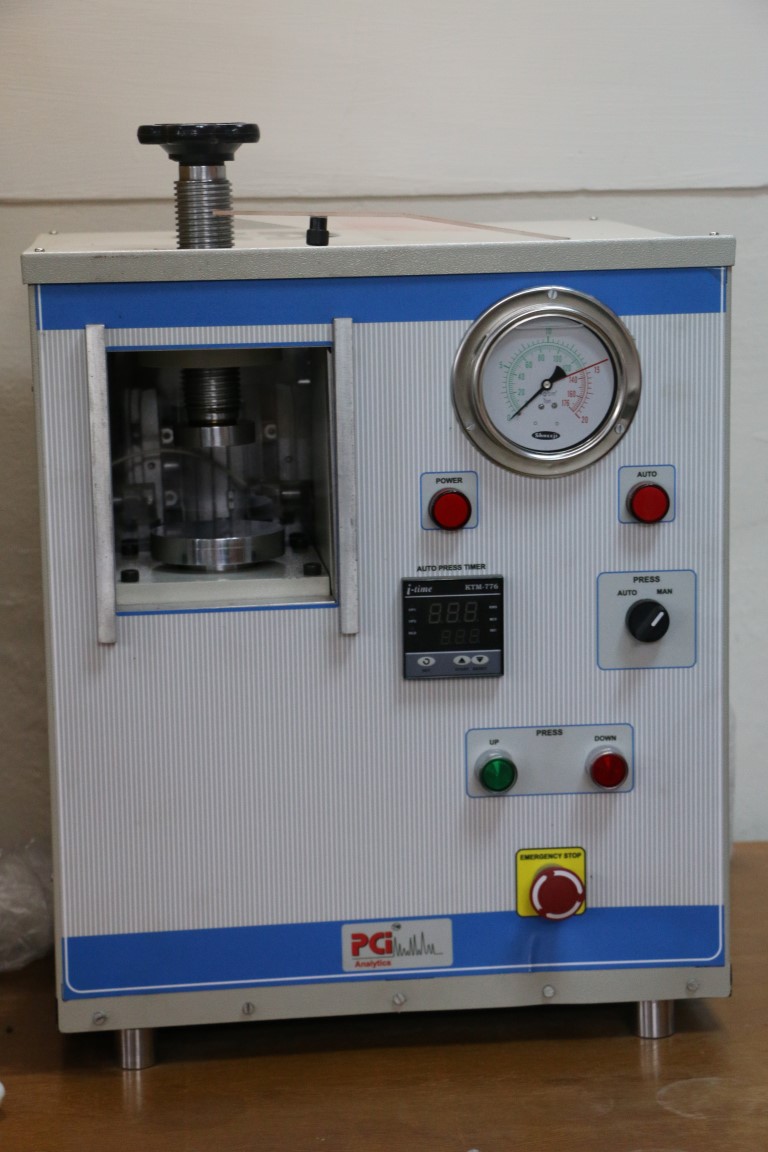 Automatic Hydraulic Press